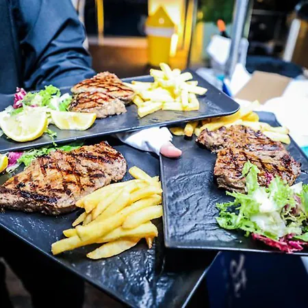 호텔 Gambrinus - Valentini Family Village 4*